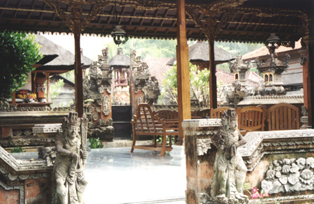 28 - Mas Village