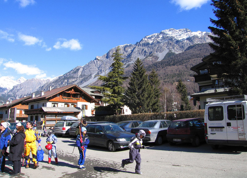 005.JPG